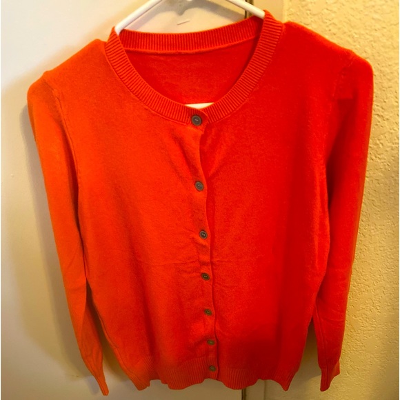 Pretty orange button up long sleeves sweater, never worn. - Picture 3 of 5
